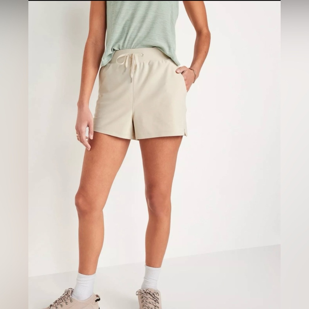 Old Navy Women's Sz XXL High-Waisted PowerSoft Loose Shorts 3" inseam Tan NWT